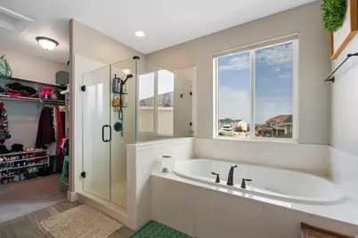 2696 S Ivy Ln, Saratoga Springs, UT 84045 - Photo 23