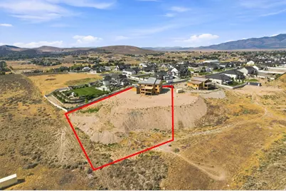 9126 N Lakefront Dr, Eagle Mountain, UT 84005 - Photo 13