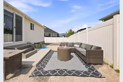 853 E Primrose Way, Eagle Mountain, UT 84005 - Photo 19