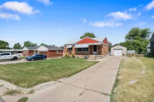 920 Bel Mar Dr, Ogden, UT 84403 - Photo 3