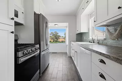 920 Bel Mar Dr, Ogden, UT 84403 - Photo 7