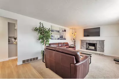 421 E 8220 S, Sandy, UT 84070 - Photo 5