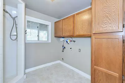 518 Aspen Way, Centerville, UT 84014 - Photo 27