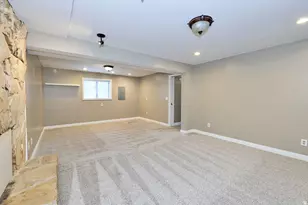 518 Aspen Way, Centerville, UT 84014 - Photo 17
