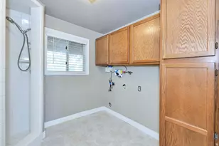 518 Aspen Way, Centerville, UT 84014 - Photo 23