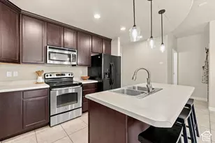 856 W San Savino Way, Midvale, UT 84047 - Photo 3