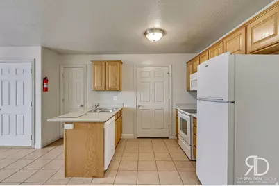 580 S Center St #7, Santaquin, UT 84655 - Photo 7