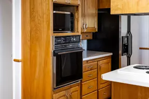 351 E 600 S, River Heights, UT 84321 - Photo 9