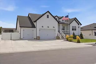 3813 W 910 S, Syracuse, UT 84075 - Photo 3