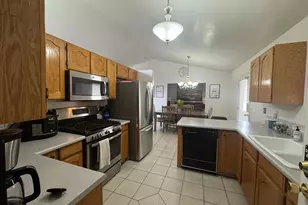 686 Greystone Way, Tooele, UT 84074 - Photo 11