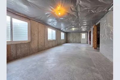2002 S Chelemes Way E, Clearfield, UT 84015 - Photo 35