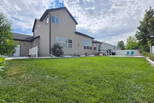 2002 S Chelemes Way E, Clearfield, UT 84015 - Photo 31