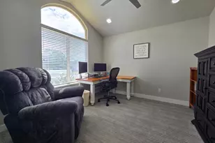 2002 S Chelemes Way E, Clearfield, UT 84015 - Photo 5
