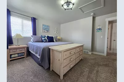 2002 S Chelemes Way E, Clearfield, UT 84015 - Photo 21