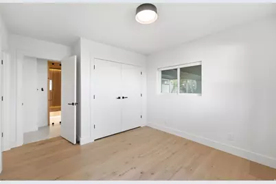 2144 S Lakeline Dr E, Salt Lake City, UT 84109 - Photo 35