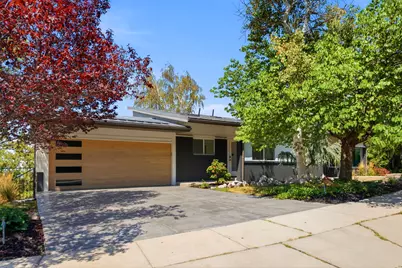 2144 S Lakeline Dr E, Salt Lake City, UT 84109 - Photo 3