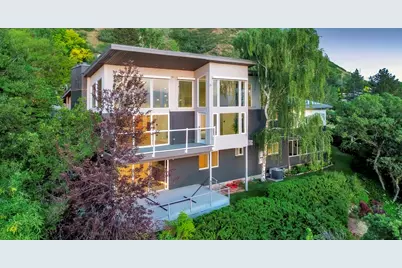 2144 S Lakeline Dr E, Salt Lake City, UT 84109 - Photo 3