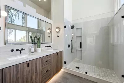 2144 S Lakeline Dr E, Salt Lake City, UT 84109 - Photo 19