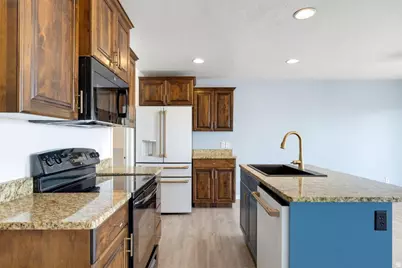 1000 E Bluff View Dr #94, Washington, UT 84780 - Photo 9