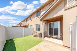1000 E Blf Vw Dr, Washington, UT 84780 - Photo 1