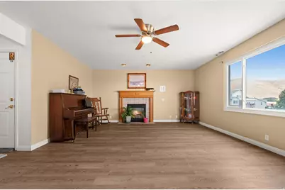 454 Deer Hollow Rd, Tooele, UT 84074 - Photo 3