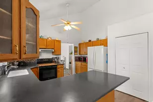 454 Deer Hollow Rd, Tooele, UT 84074 - Photo 9