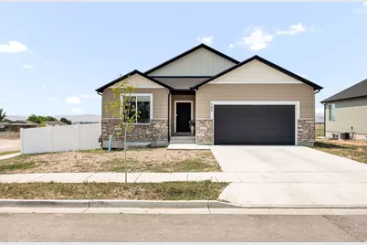 735 N 300 W, Smithfield, UT 84335 - Photo 1