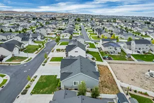 8061 S Oakridge Dr, West Jordan, UT 84081 - Photo 45