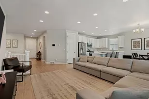8061 S Oakridge Dr, West Jordan, UT 84081 - Photo 7
