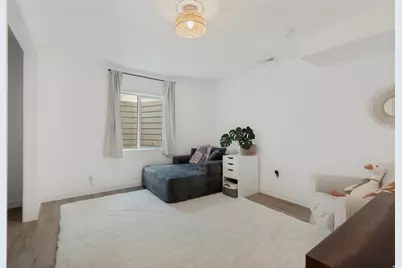 8061 S Oakridge Dr, West Jordan, UT 84081 - Photo 37