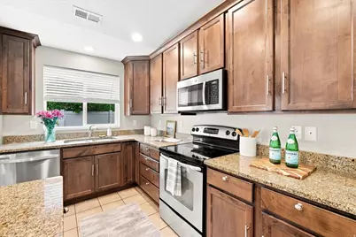998 N Cambria Dr W, North Salt Lake, UT 84054 - Photo 3