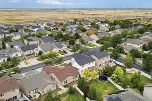 998 N Cambria Dr W, North Salt Lake, UT 84054 - Photo 37