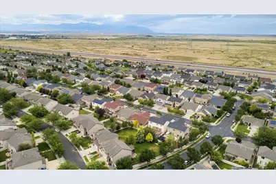 998 N Cambria Dr W, North Salt Lake, UT 84054 - Photo 39