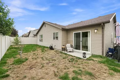 998 N Cambria Dr W, North Salt Lake, UT 84054 - Photo 27