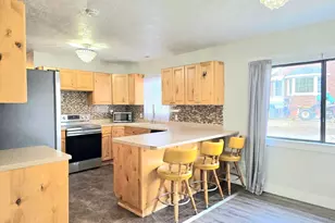 164 S 100 E, Price, UT 84501 - Photo 7