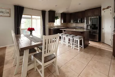 1806 S 3525 W Cir W, Syracuse, UT 84075 - Photo 23