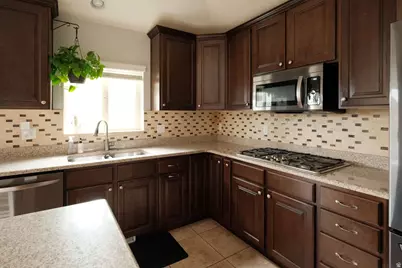 1806 S 3525 W Cir W, Syracuse, UT 84075 - Photo 25