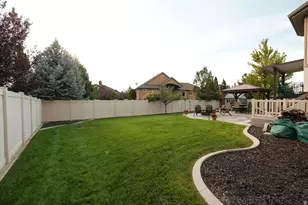 1806 S 3525 W Cir W, Syracuse, UT 84075 - Photo 13