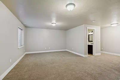 2088 S Orchard Dr, Bountiful, UT 84010 - Photo 23