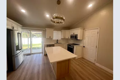 898 W 1025 N, Clinton, UT 84015 - Photo 15