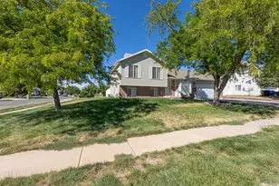 898 W 1025 N, Clinton, UT 84015 - Photo 7