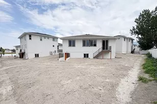 233 W Waterstone Circle, Murray, UT 84107 - Photo 3