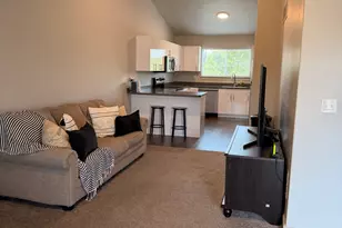 618 S 100 W, Springville, UT 84663 - Photo 3
