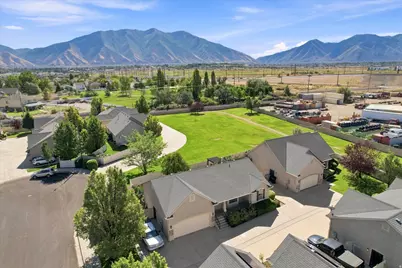 1418 S Avalon Dr, Springville, UT 84663 - Photo 37