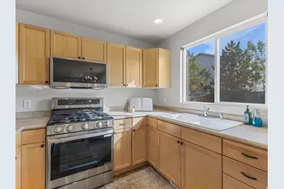 1731 E Longbranch Dr, Draper, UT 84020 - Photo 7