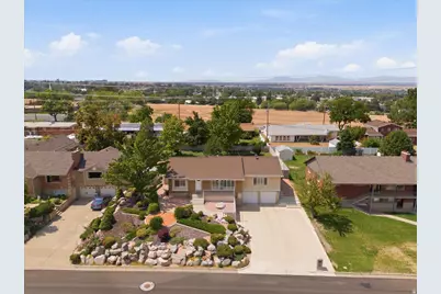 4895 Ben Lomond Ave, South Ogden, UT 84403 - Photo 5