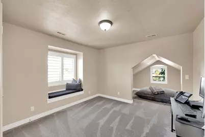 686 Wellington Dr, Kaysville, UT 84037 - Photo 33