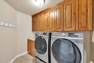 686 Wellington Dr, Kaysville, UT 84037 - Photo 31