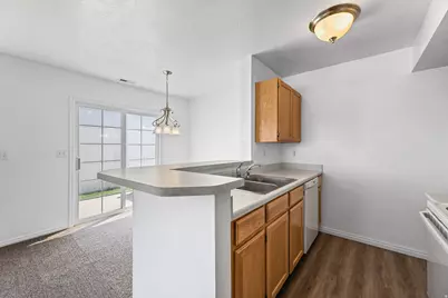 8807 S Foxtail Way, West Jordan, UT 84088 - Photo 7