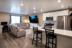 8603 W Bowie Dr, Magna, UT 84044 - Photo 13